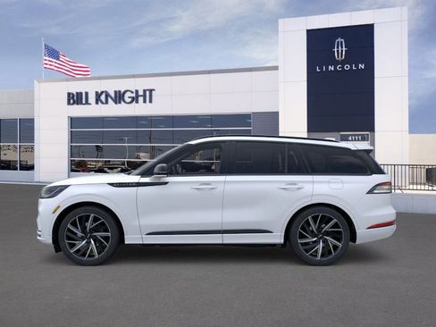 New 2026 Lincoln Aviator Black Label w/ Jet Appearance Package image 3