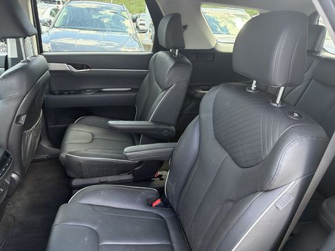 Used 2024 Hyundai Palisade SEL AWD/4WD image 16