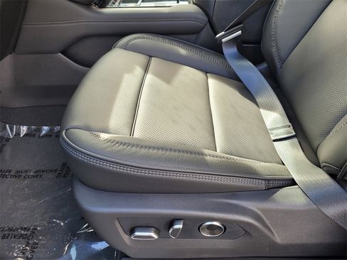 New 2026 GMC Yukon XL Denali image 14