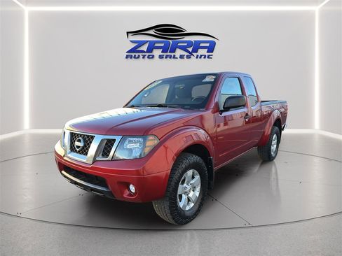 Used 2012 Nissan Frontier SV image 3
