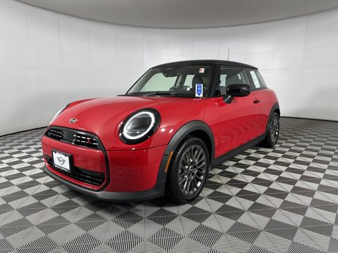 Used 2025 MINI Cooper S image 4