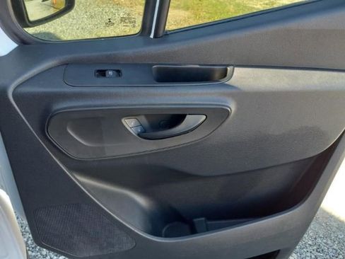 Used 2019 Mercedes-Benz Sprinter 170 Cargo image 18