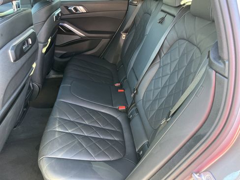 Used 2024 BMW X6 xDrive40i image 21