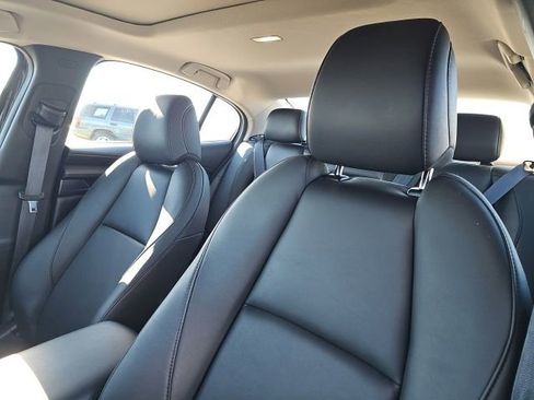 Used 2025 MAZDA MAZDA3 s image 16