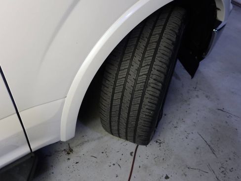 Used 2018 Ford F150 Lariat image 40