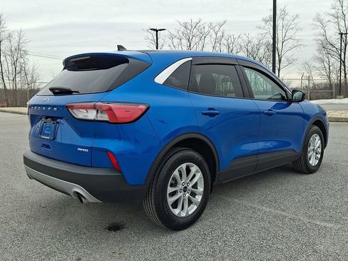 Used 2021 Ford Escape SE w/ Cold Weather Package image 9