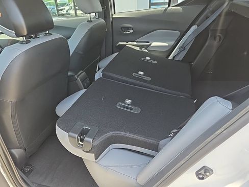 Used 2024 Nissan Kicks SR w/ SR Premium Package FWD image 75