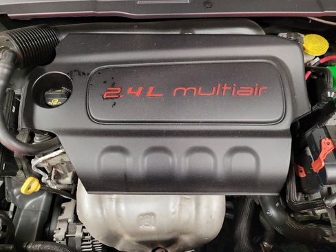 Used 2018 Jeep Compass Latitude w/ Popular Equipment Group FWD image 30