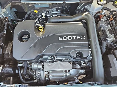 Used 2022 Chevrolet Equinox LT FWD image 28