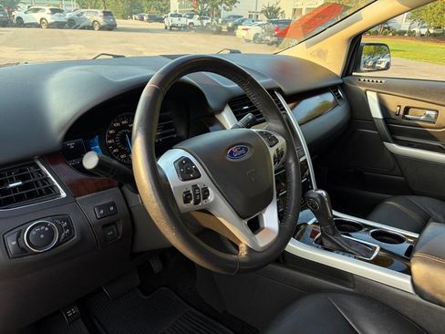 Used 2014 Ford Edge Limited w/ Equipment Group 302A AWD/4WD image 15
