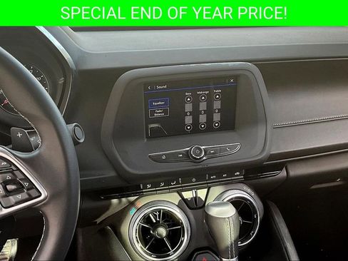 Used 2021 Chevrolet Camaro LT w/ RS Package image 9