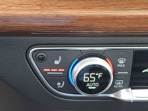 Certified 2023 Audi Q5 2.0T Premium Plus w/ Premium Plus Package image 19