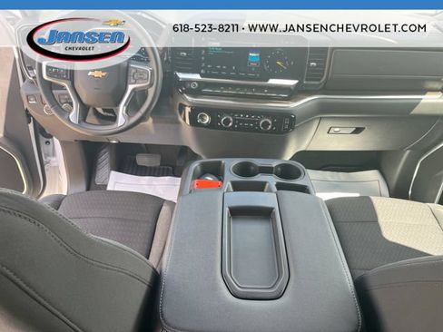 Used 2024 Chevrolet Silverado 1500 LT AWD/4WD image 19