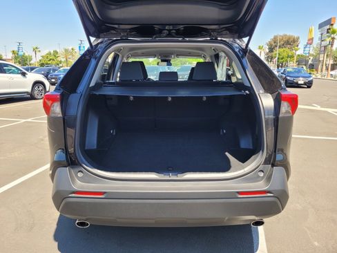 Used 2025 Toyota RAV4 XLE AWD/4WD image 10