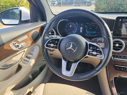 Used 2021 Mercedes-Benz GLC 300 4MATIC image 16