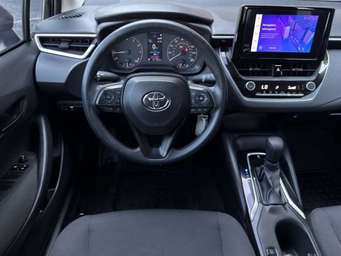 Used 2023 Toyota Corolla LE FWD image 11