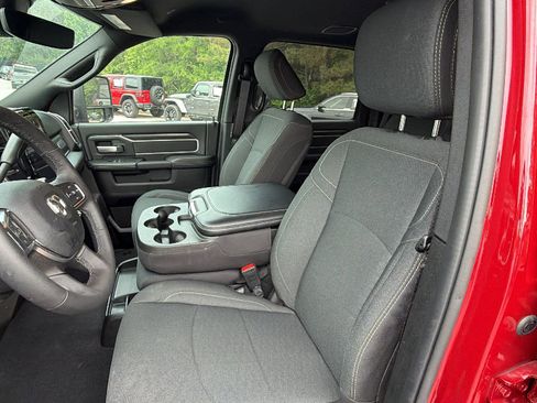 Used 2026 RAM 2500 Big Horn AWD/4WD image 17