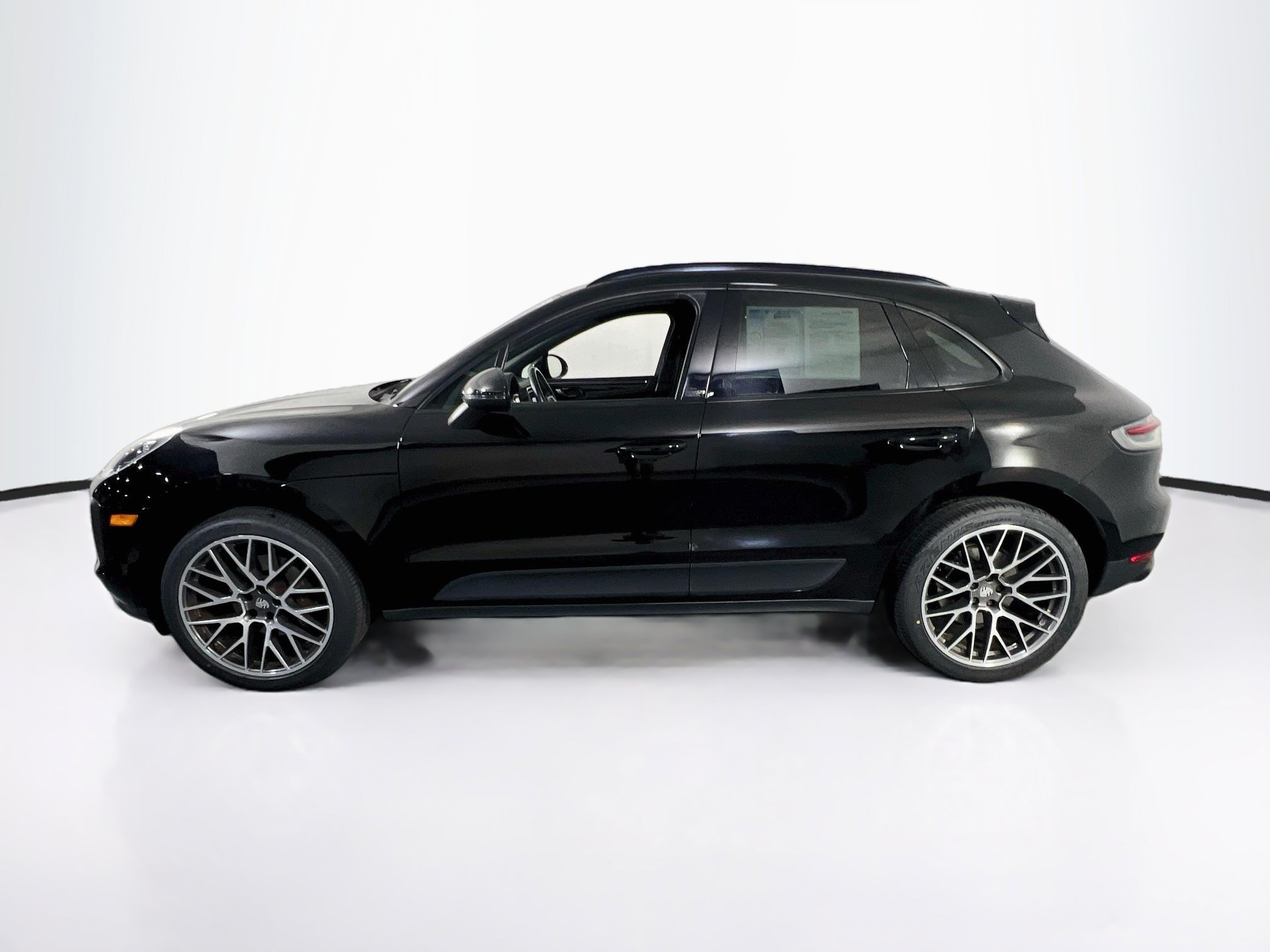 Used 2020 Porsche Macan AWD/4WD image 8