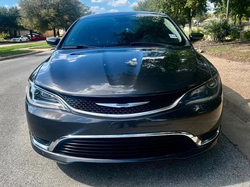 Used 2015 Chrysler 200 Limited w/ Convenience Group FWD image 3