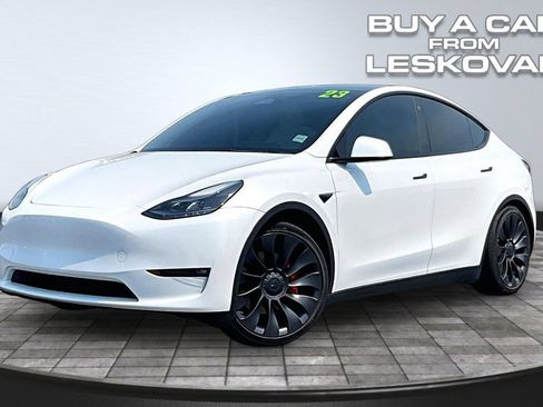 Used 2023 Tesla Model Y Performance AWD/4WD image 11