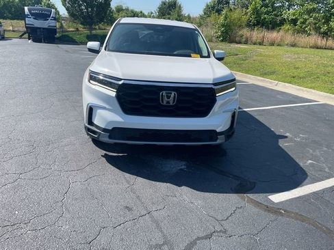 Used 2023 Honda Pilot EX-L image 2