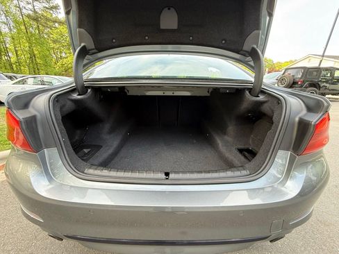 Used 2018 BMW 530i w/ Premium Package image 11