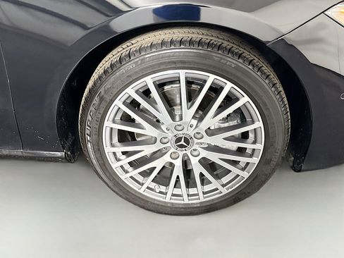 Used 2025 Mercedes-Benz CLA 250 4MATIC image 32