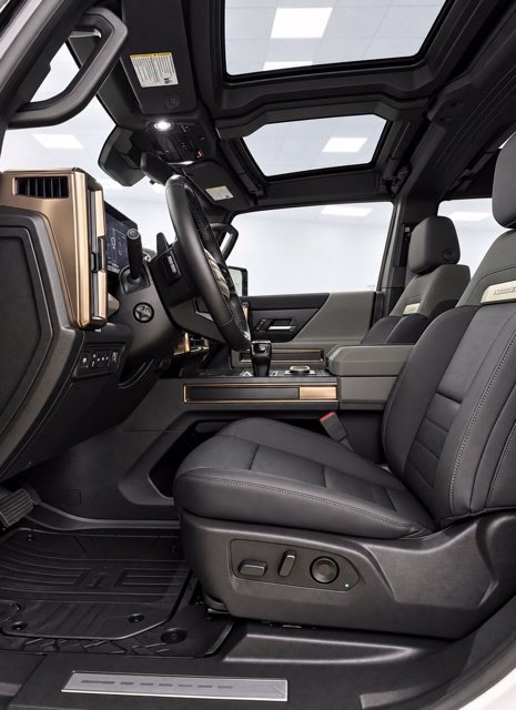Used 2025 GMC Hummer EV 2X AWD/4WD image 15