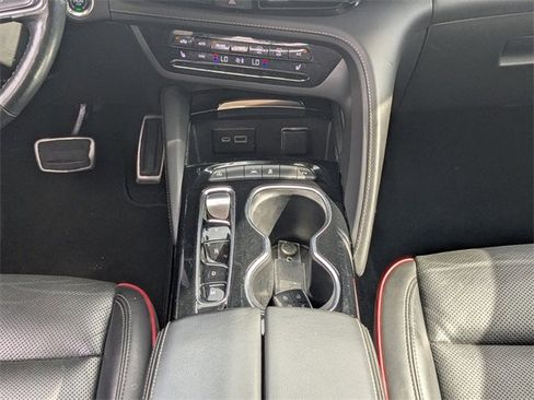 Used 2023 Buick Envision Essence w/ Sport Touring Package image 17