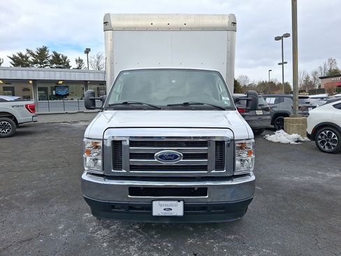Used 2023 Ford E-450 and Econoline 450 Super Duty w/ Power Windows & Locks Group image 2