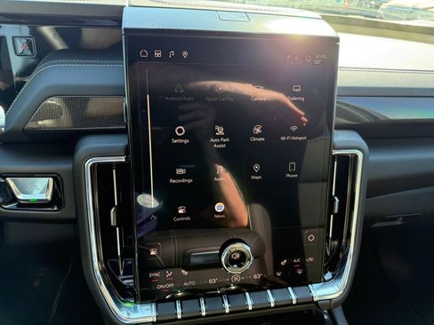 New 2026 GMC Yukon Elevation image 30