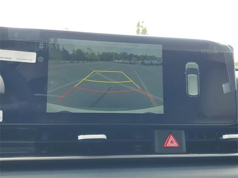 New 2026 Kia Carnival EX image 22