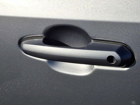 Certified 2023 Toyota RAV4 LE image 33