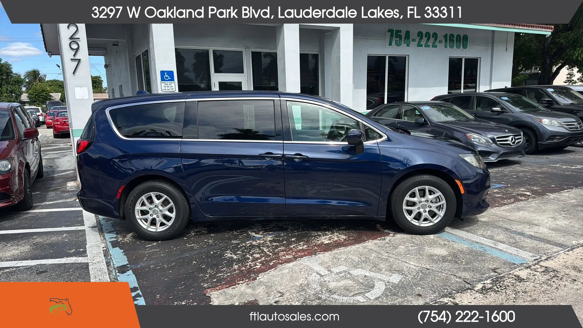 Used 2018 Chrysler Pacifica LX FWD image 11
