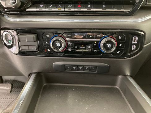 Used 2025 Chevrolet Silverado 3500 High Country w/ Technology Package AWD/4WD image 13