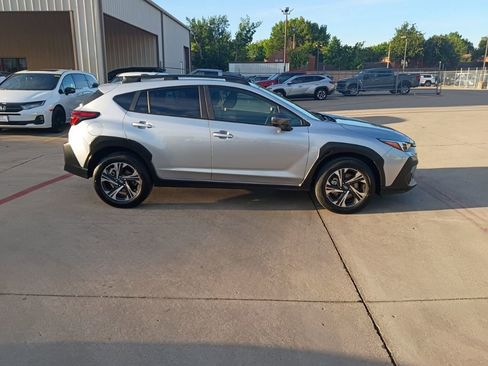 Used 2025 Subaru Crosstrek 2.0i Premium image 7