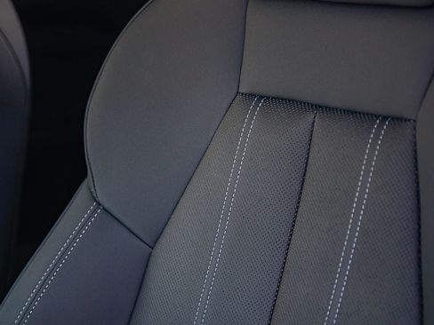 Used 2025 Audi Q5 Premium Plus w/ Premium Plus image 30