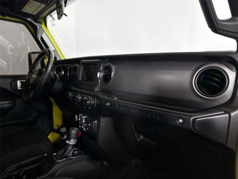 Used 2022 Jeep Wrangler Unlimited Sport w/ Xtreme Recon 35" Tire Package AWD/4WD image 39