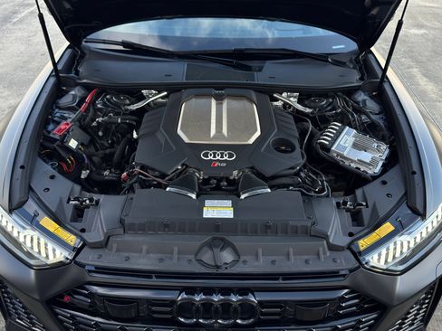 Used 2023 Audi RS 6 w/ Carbon Optic Package image 32