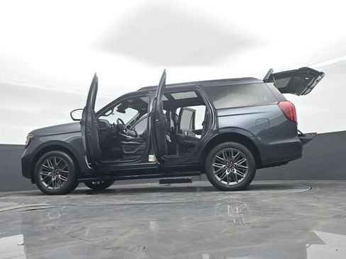 Used 2025 Ford Expedition Platinum w/ Stealth Performance Package AWD/4WD image 75