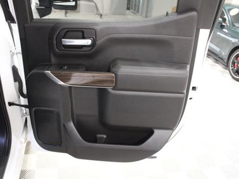Used 2021 Chevrolet Silverado 1500 LT Trail Boss w/ Convenience Package II AWD/4WD image 28