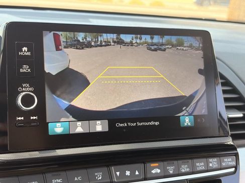 Used 2025 Honda Odyssey EX-L image 22