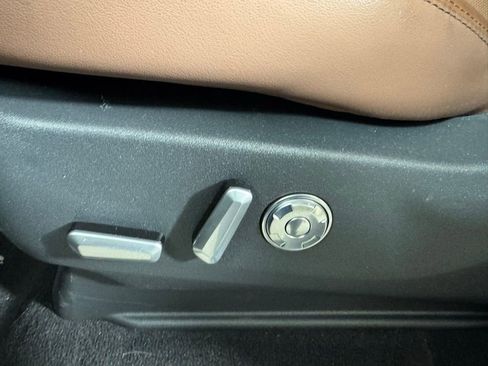 New 2025 Lincoln Navigator L Reserve AWD/4WD image 31
