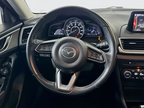 Used 2018 MAZDA MAZDA3 Touring image 18