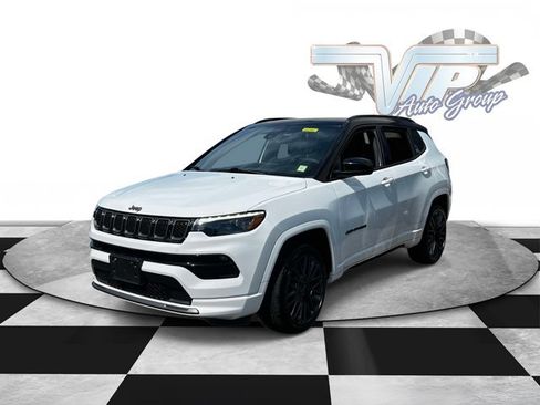 Used 2023 Jeep Compass High Altitude AWD/4WD image 2