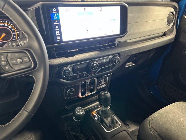 Used 2025 Jeep Wrangler Unlimited Sport AWD/4WD image 24