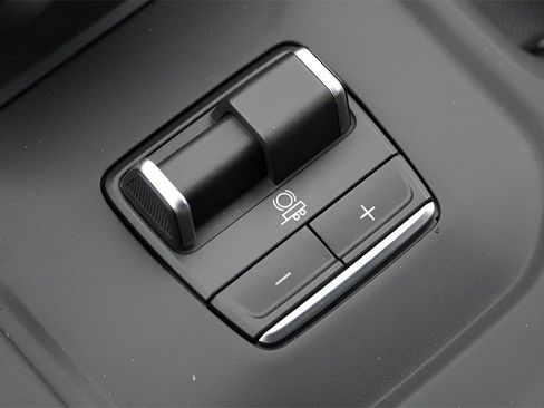 New 2026 GMC Sierra 1500 AT4X image 18