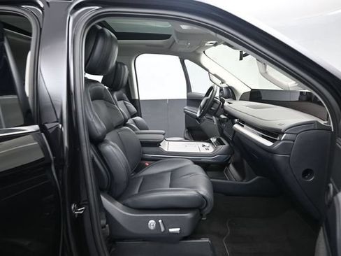 Certified 2025 Lincoln Navigator L Reserve AWD/4WD image 33