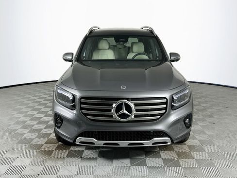 Used 2026 Mercedes-Benz GLB 250 image 2