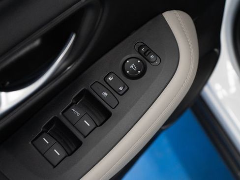 New 2026 Honda HR-V LX image 12